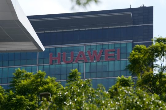 Δυσαρέσκεια από Πεκίνο για αποκλεισμό Huawei και ZTE στη Γερμανία