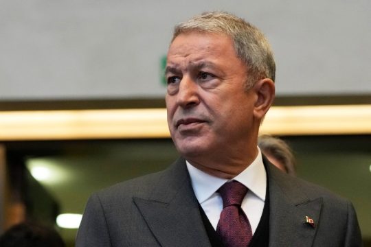 Θετικές και εποικοδομητικές συνομιλίες Ελλάδας-Τουρκίας «βλέπει» ο Ακάρ
