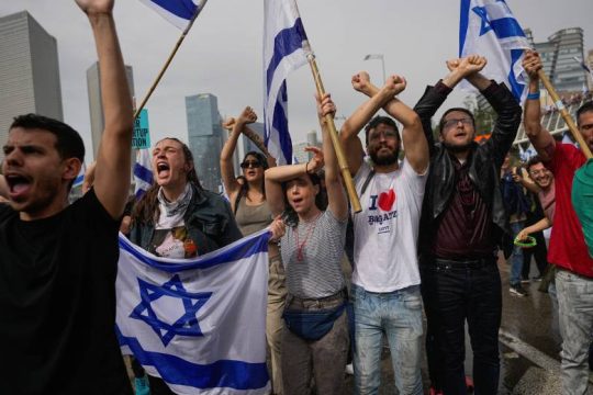 Κορυφώνεται το ξέσπασμα οργής στο Ισραήλ εν όψει διαγγέλματος Νετανιάχου