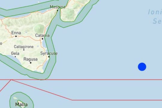 Σε κίνδυνο η ζωή εκατοντάδων μεταναστών ανοικτά της Ιταλίας