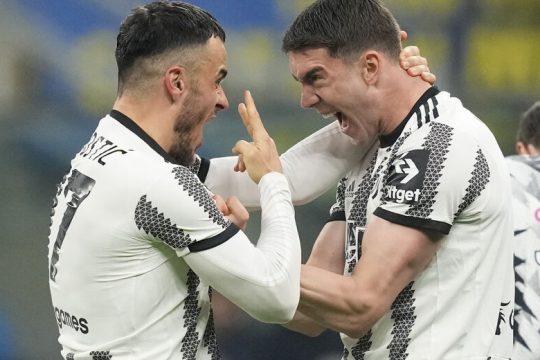 Eβαλε «φωτιά» στην τετράδα