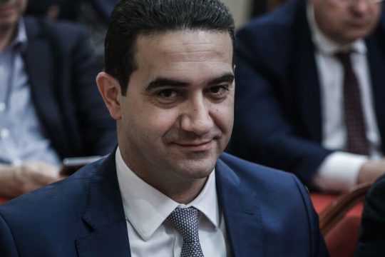 Ανασύνταξη και αλλαγή πορείας