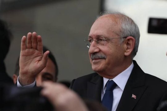 Πάνω από 10 μονάδες ο Κιλιτσντάρογλου μπροστά από τον Ερντογάν