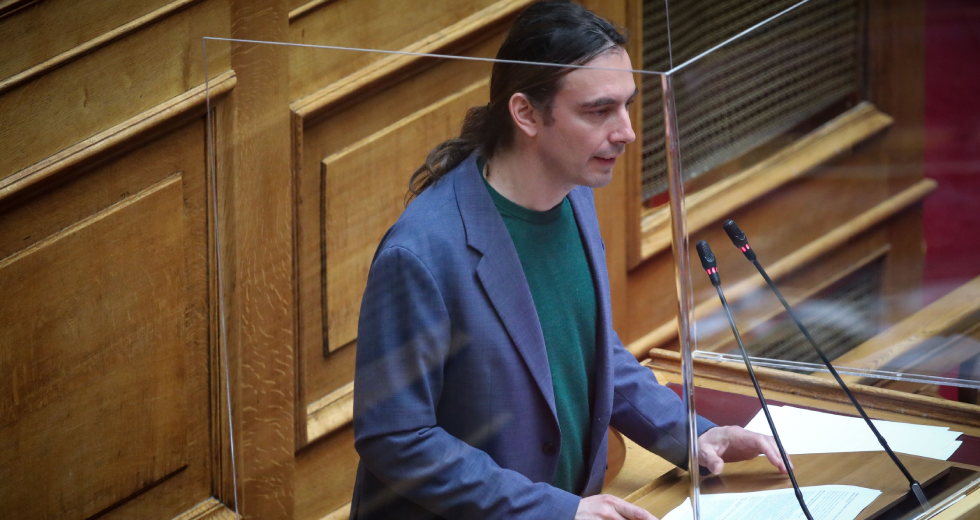 «Εγκληματικά σχέδια δημιουργίας τερματικών σταθμών LNG στον Σκαραμαγκά»