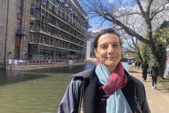 Γράφω πάντα για το τραύμα, κυρίως το συλλογικό