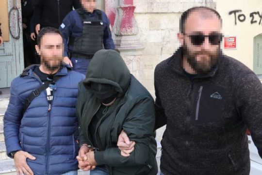 Προφυλακίστηκε ο 66χρονος λυράρης για βιασμό ανήλικου αγοριού