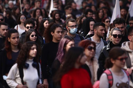 Κράτος και εταιρεία, η ίδια συμμορία
