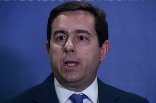 Χωρίς αντίπαλο ο Μηταράκης στη Χίο