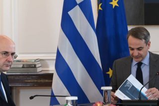 Αφήνουμε τη «μιζέρια» με Ειδικό Μητρώο Επιδομάτων
