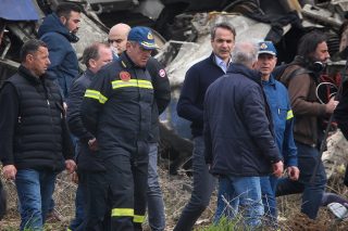 Δεν έπεισε κανέναν η μεταμέλεια του πρωθυπουργού