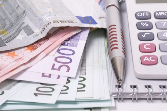 Συνεπείς οι οχτώ στους δέκα φορολογούμενους
