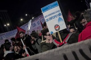 «Να επιστραφούν στο Δημόσιο οι μετοχές της ΕΥΔΑΠ και της ΕΥΑΘ»