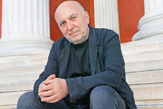 Η αρχαιοκαπηλία των λευκών κολάρων