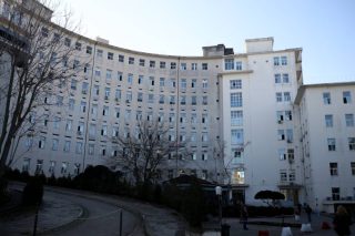 Στο ΚΑΤ θύμα επίθεσης από τον Πύργο
