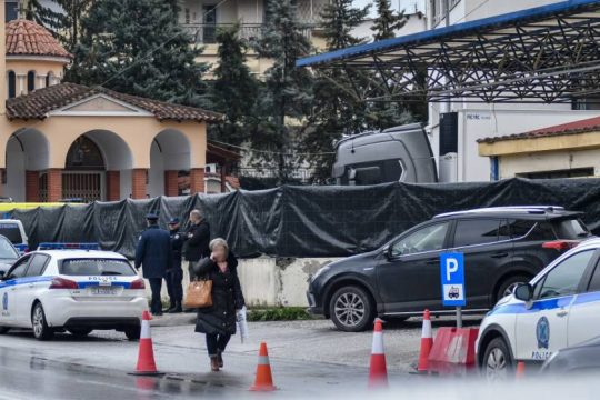 Η τραγωδία συνεχίζεται στα νοσοκομεία