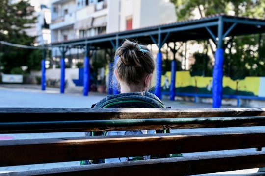 Είναι η Ελλάδα «η χειρότερη χώρα να είσαι παιδί»;