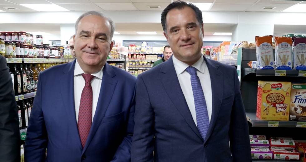 «Επίθεση δολοφονίας χαρακτήρα» βλέπει ο Παπαθανάσης έχοντας την υποστήριξη Γεωργιάδη