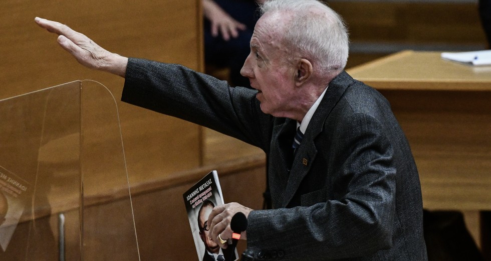 ΔΣΑ: Διαγραφή Κ. Πλεύρη για τον ναζιστικό χαιρετισμό μπροστά στη Μάγδα Φύσσα