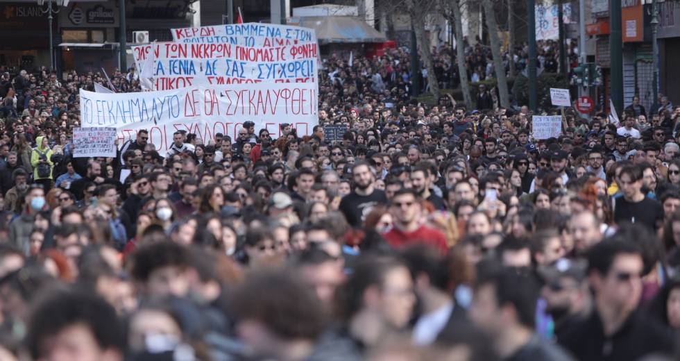 Μεγάλα ΜΜΕ για τις ιστορικές διαδηλώσεις στην Ελλάδα
