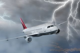 «Καμπανάκι» αεροελεγκτών για την ασφάλεια των πτήσεων
