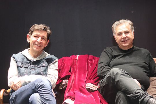 «Είμαστε εύκολα χειραγωγήσιμοι από την εξουσία»