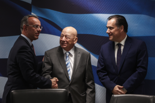 Έπεσαν οι υπογραφές για τα Ναυπηγεία Σκαραμαγκά