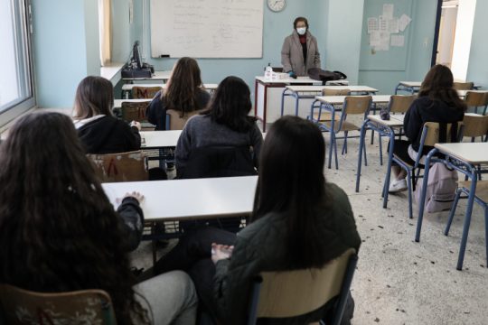 ΔΟΕ: Νέο μπαράζ στάσεων εργασίας ενάντια στην αξιολόγηση