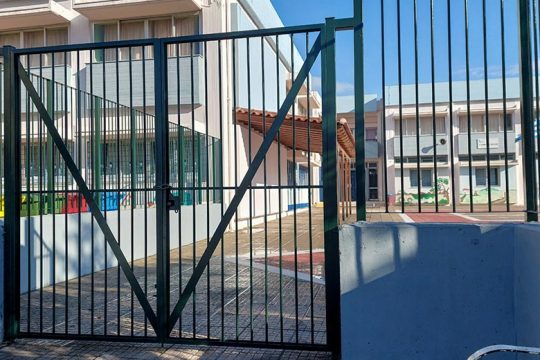 Με πολλά προβλήματα το κτίριο του 19ου Γυμνασίου Αθήνας