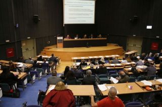 Ψήφισμα καταδίκης των διώξεων χωρίς συγκάλυψη