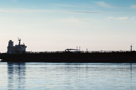Ελληνική σημαία μόνο στο 12% των ελληνόκτητων πλοίων!