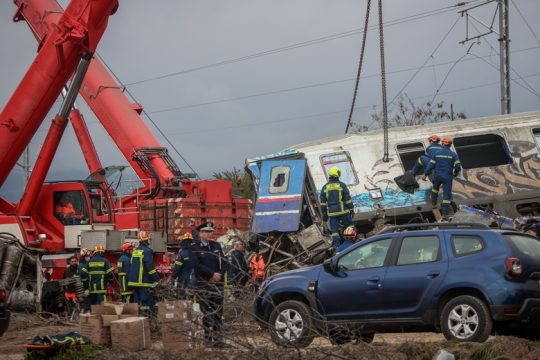 Παράσταση για υποστήριξη της κατηγορίας για τα Τέμπη από την Ολομέλεια των Δικηγορικών Συλλόγων