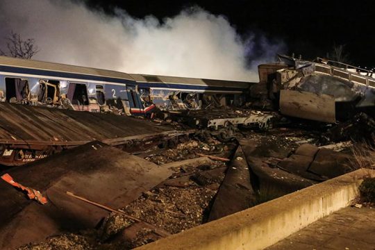 «Γιορτές φιλοτιμίας» στη μνήμη των νεκρών