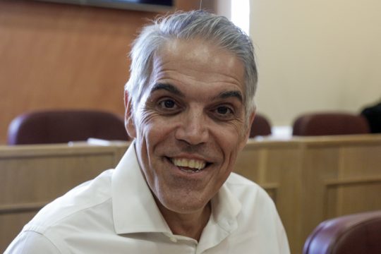 Αντιδήμαρχος του Δήμου Αθηναίων ελέγχεται για 800.000 ευρώ-Τι απαντά ο ίδιος