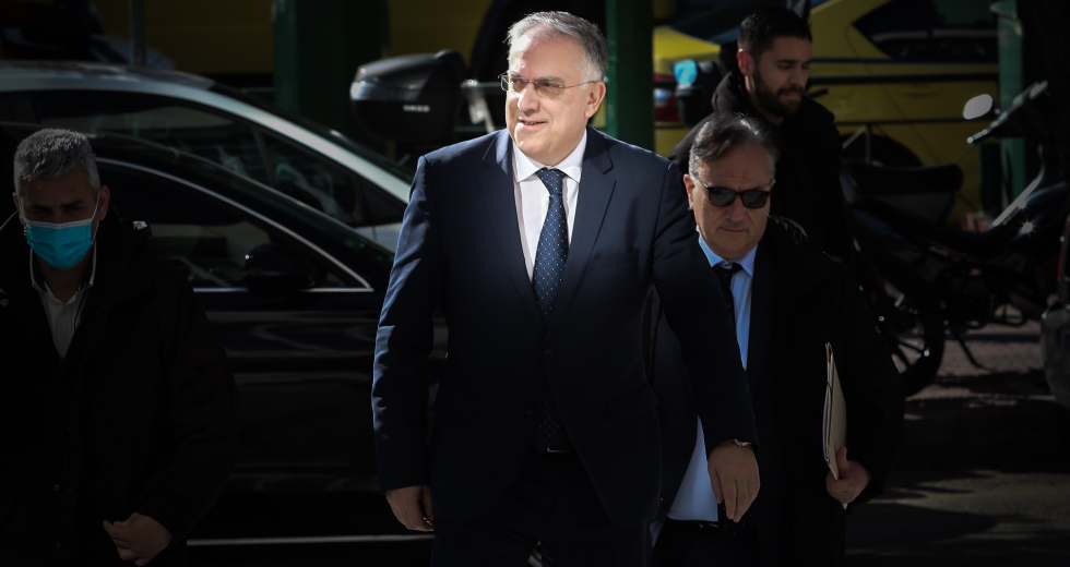Τραγέλαφος: Κατηγορούν τον ΣΥΡΙΖΑ για αποσπάσεις που υπέγραψαν οι ίδιοι