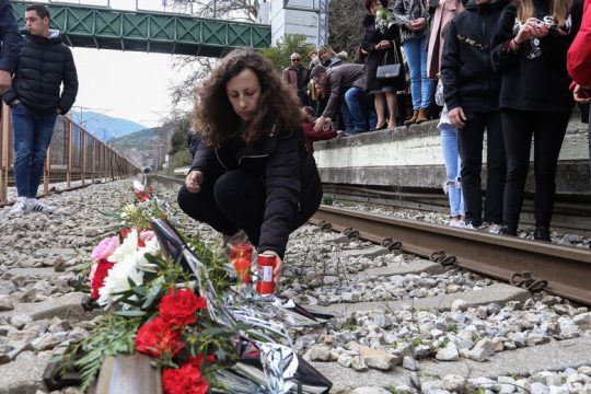 Εχουν ταυτοποιηθεί 56 θύματα, δεν έχει εντοπιστεί ακόμα 23χρονη φοιτήτρια