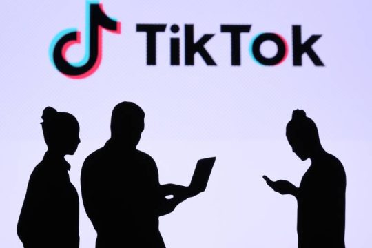 Κατάργηση του TikTok και από τις κυβερνητικές συσκευές της Βρετανίας