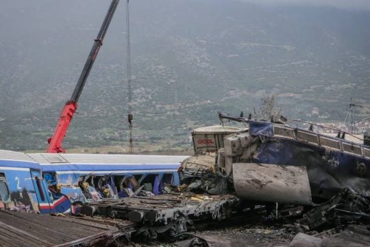 Τέμπη: Αναζητείται το ελληνικό Δημόσιο για… υποστήριξη κατηγορίας κατά των ελεγκτών
