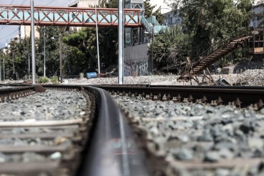 Δεν προχωρά η δεύτερη φάση επανεκκίνησης των τρένων