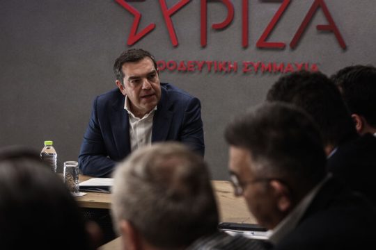 Σκληρή αντιπαράθεση με σεβασμό στα θύματα