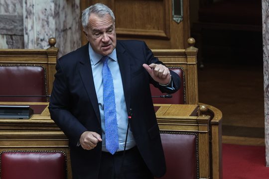 Πινγκ πονγκ ευθυνών για τον διαγωνισμό του ΑΣΕΠ