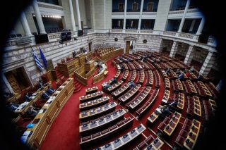 Ψήφισαν μόνοι τους το ξεπούλημα του νερού