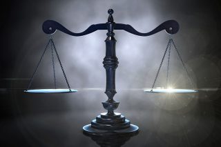 Παραιτήσεις αξιοπρέπειας στη Δικαιοσύνη