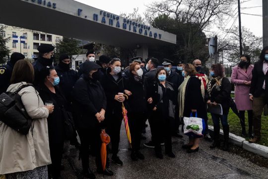 «Όχι στη διάλυση και την υποστελέχωση του “Παπανικολάου”»