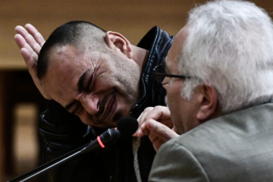 «Γλίτωσα γιατί πίστεψαν ότι έχω πεθάνει»
