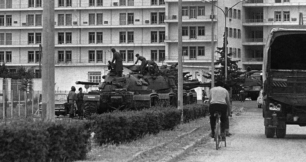 Οι ξεχασμένοι νεκροί του «αναίμακτου» πραξικοπήματος