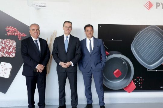 Κορδέλες… στο παρά πέντε των εκλογών