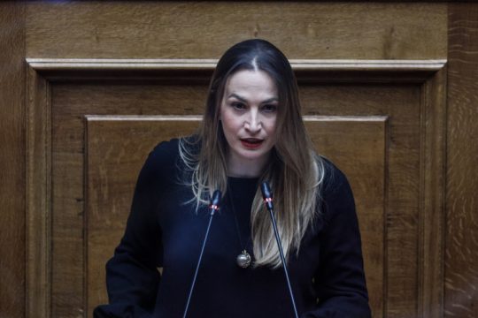 Διαψεύδει η Αγαθοπούλου πως ζήτησε την αποχώρηση άλλου υποψηφίου