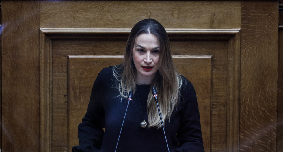 Διαψεύδει η Αγαθοπούλου πως ζήτησε την αποχώρηση άλλου υποψηφίου