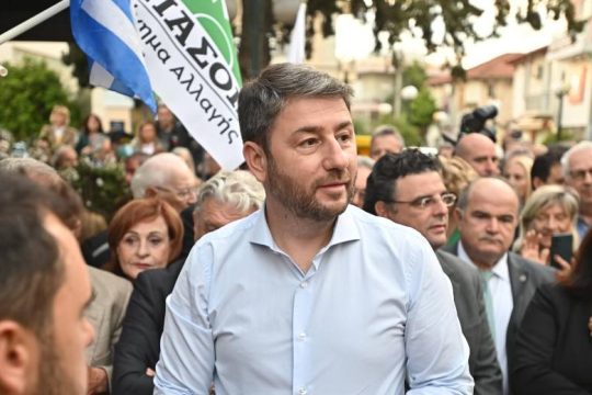 «Χρέος μας να αναγεννήσουμε τη δημοκρατική παράταξη και το ΠΑΣΟΚ»