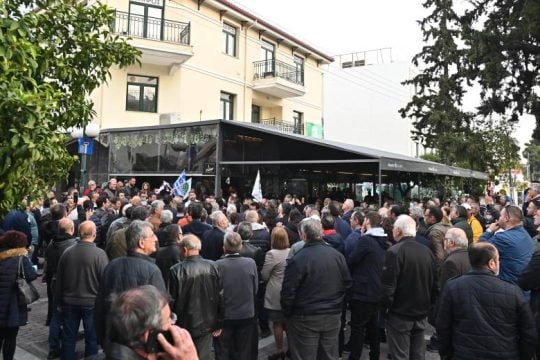 Στην ομιλία του Νίκου Ανδρουλάκη στη Νέα Φιλαδέλφεια η Ελένη Χρονοπούλου